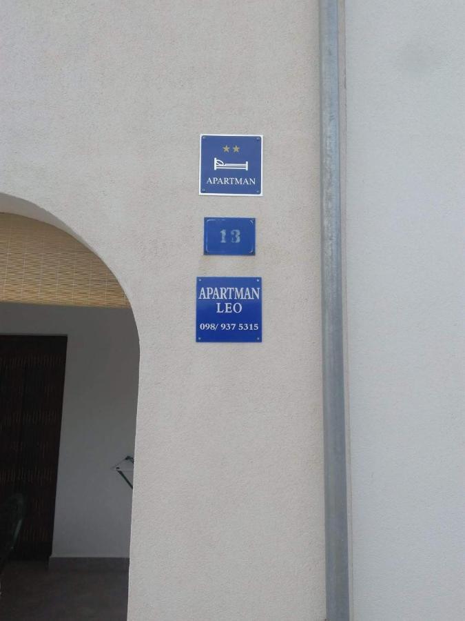 Leo Apartment Vir Exterior foto