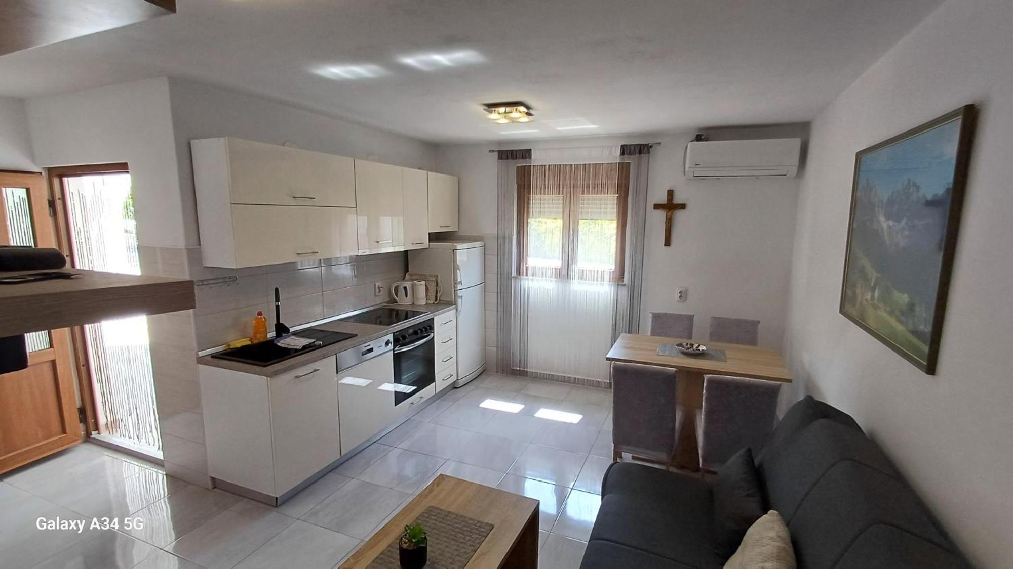 Leo Apartment Vir Exterior foto